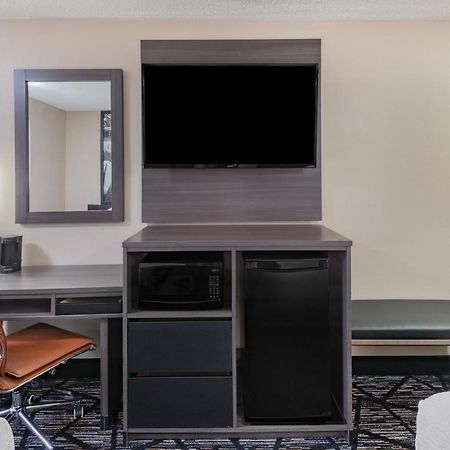 Super 8 By Wyndham Charlottesville Kültér fotó