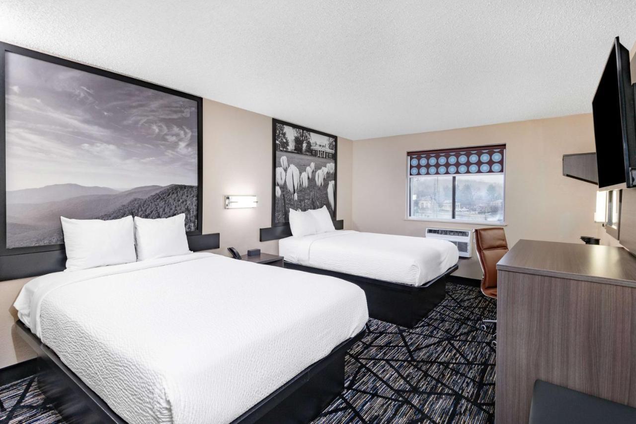 Super 8 By Wyndham Charlottesville Kültér fotó