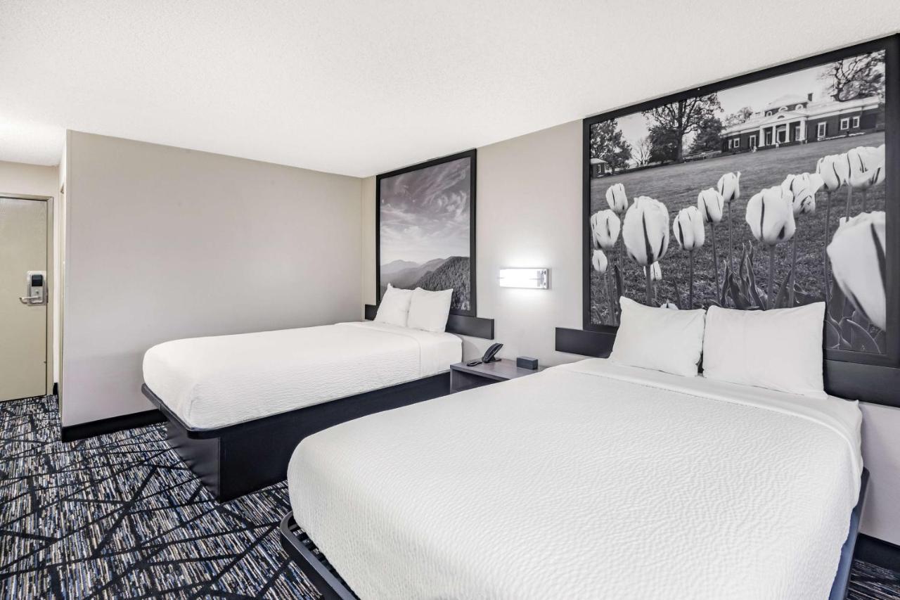 Super 8 By Wyndham Charlottesville Kültér fotó