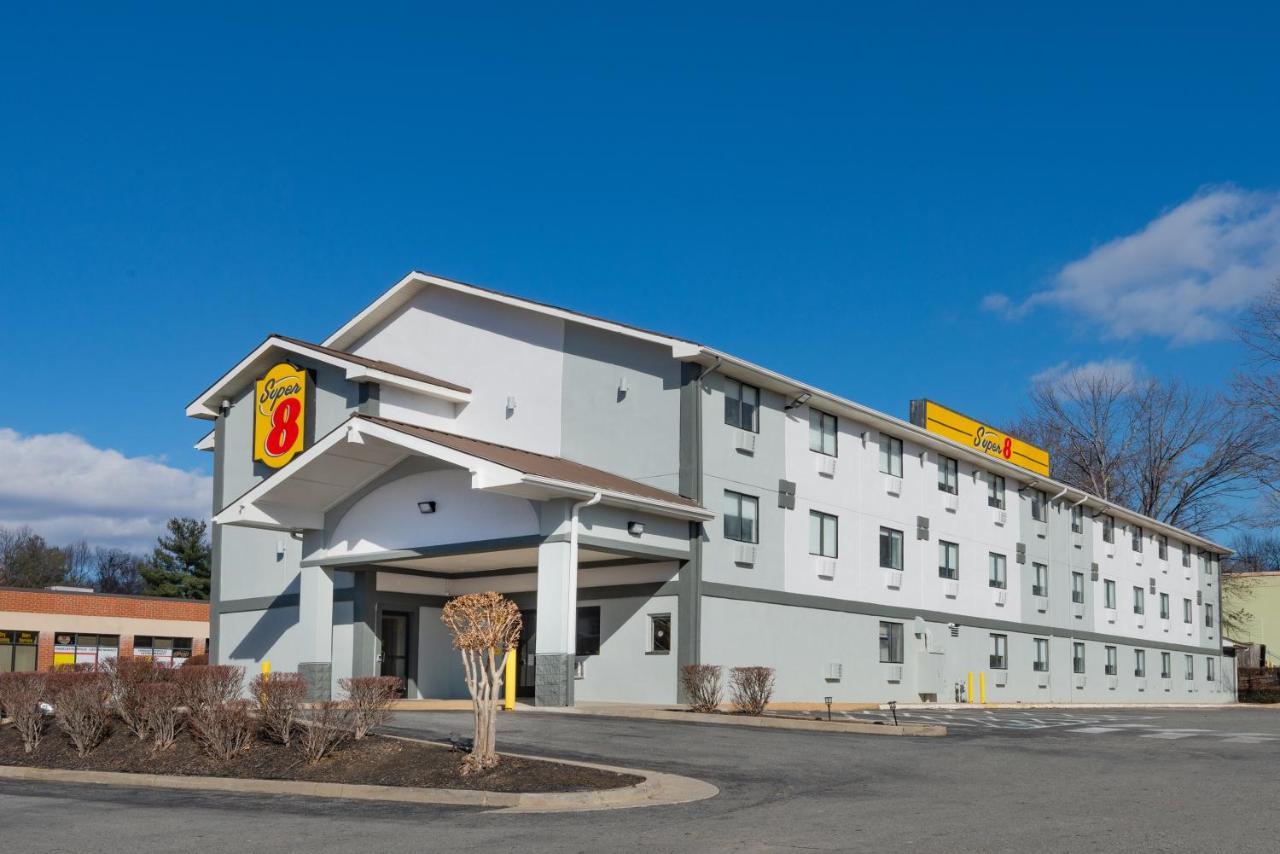 Super 8 By Wyndham Charlottesville Kültér fotó
