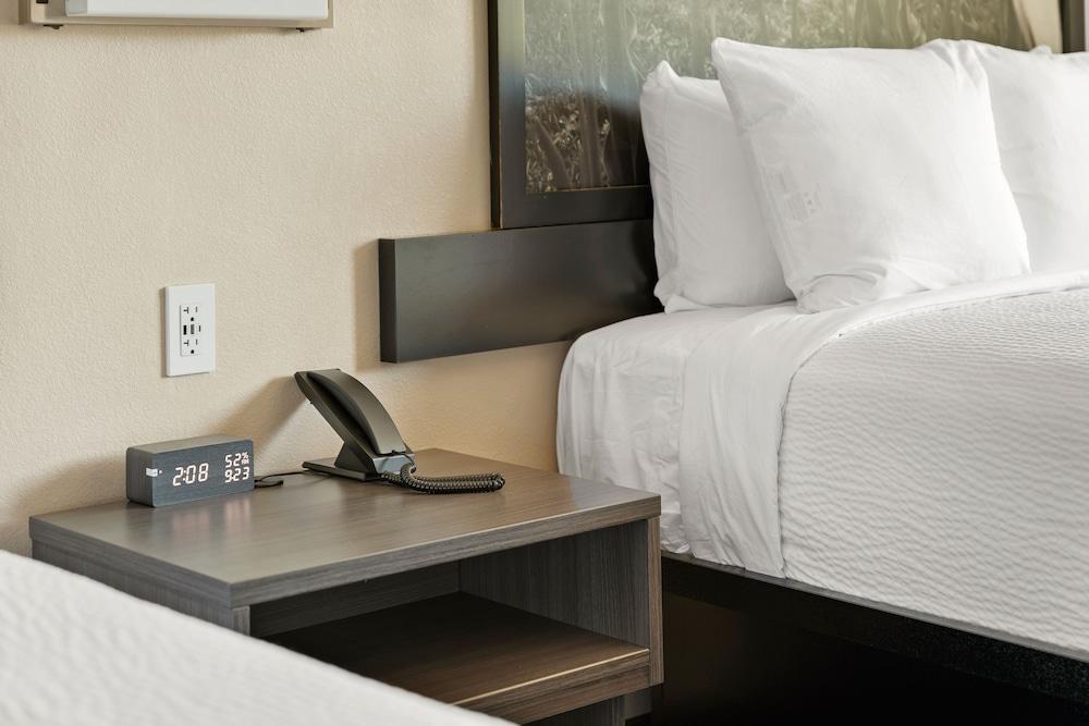 Super 8 By Wyndham Charlottesville Kültér fotó